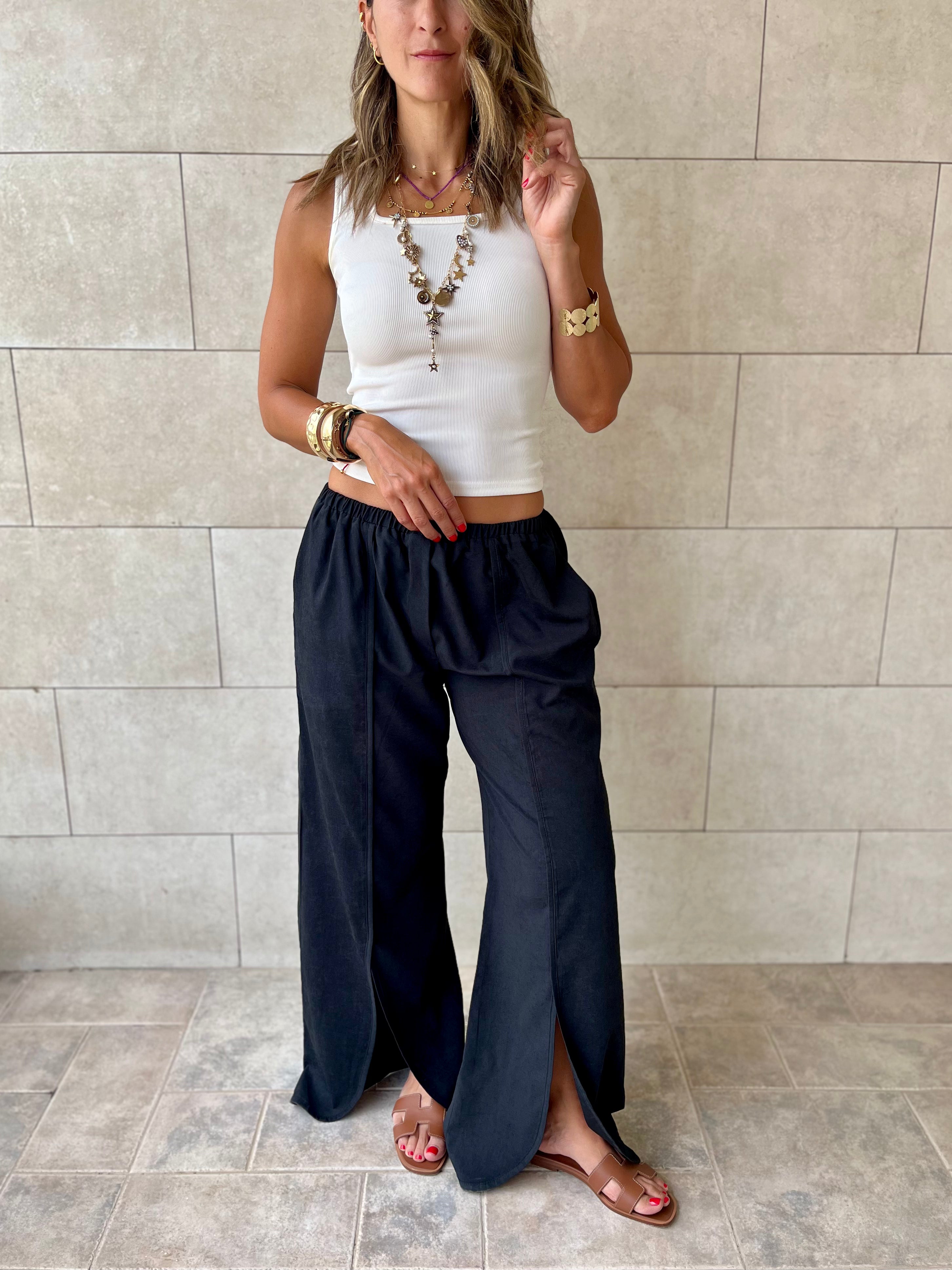 Black Middle Line Ropped In Pants