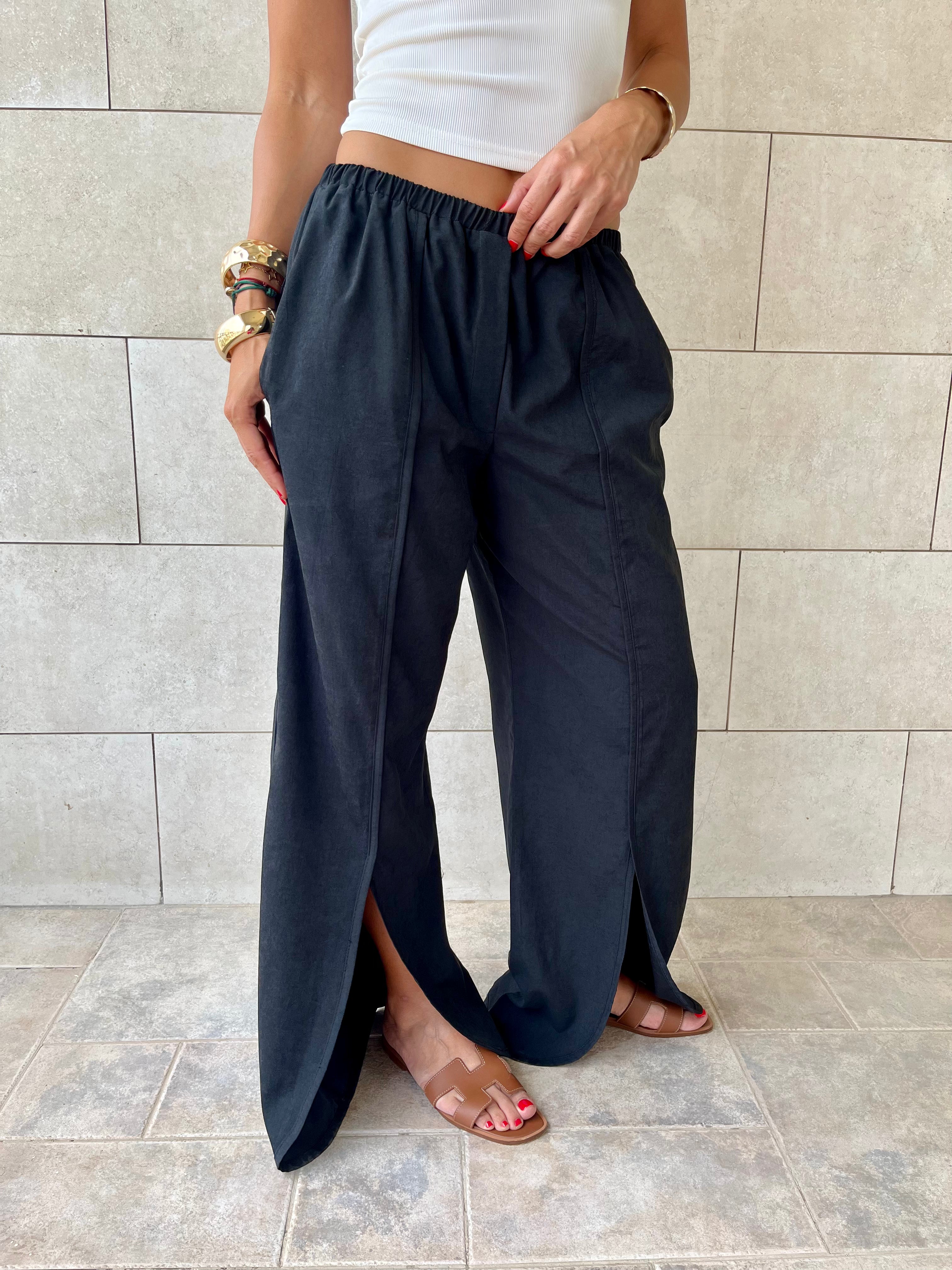 Black Middle Line Ropped In Pants