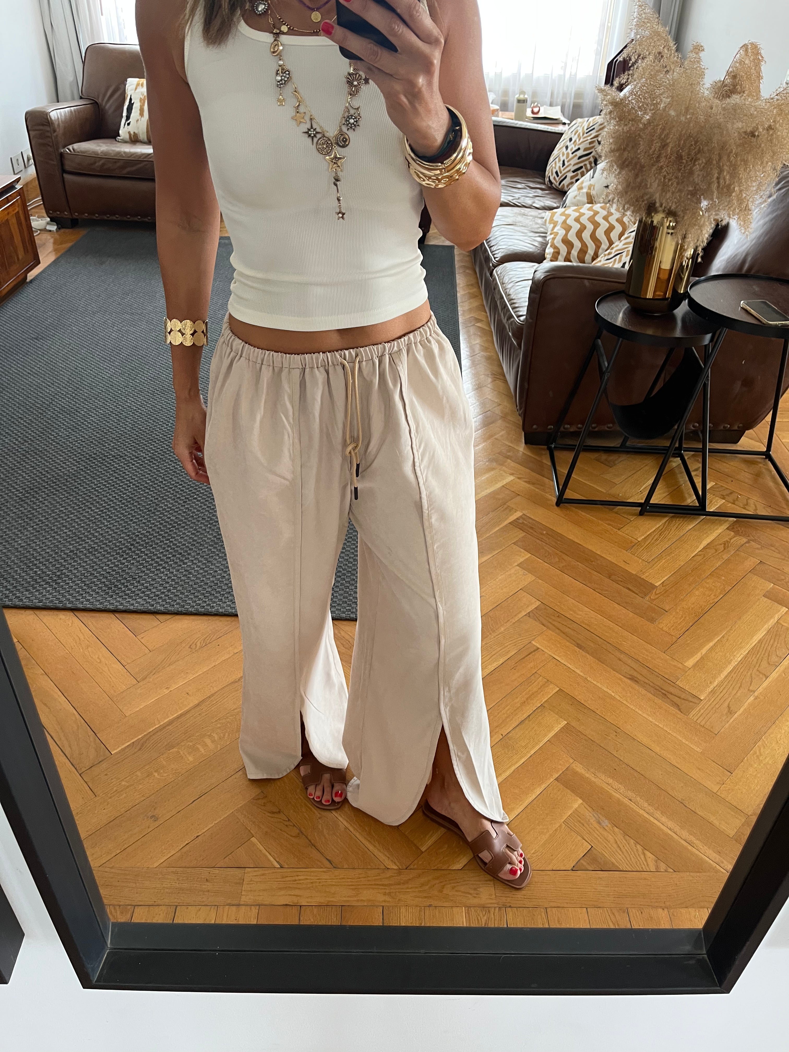 Beige Middle Line Ropped In Pants