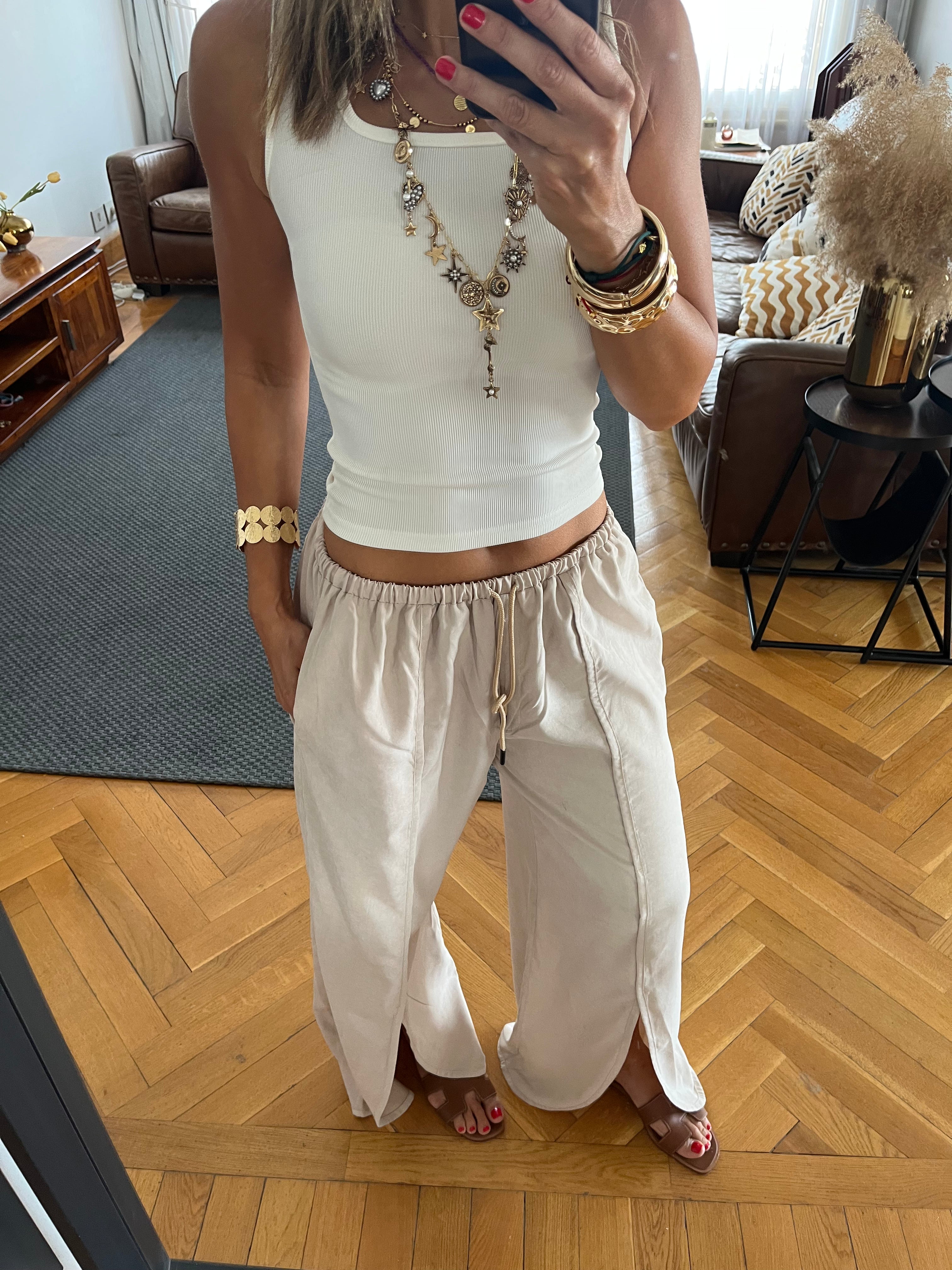 Beige Middle Line Ropped In Pants