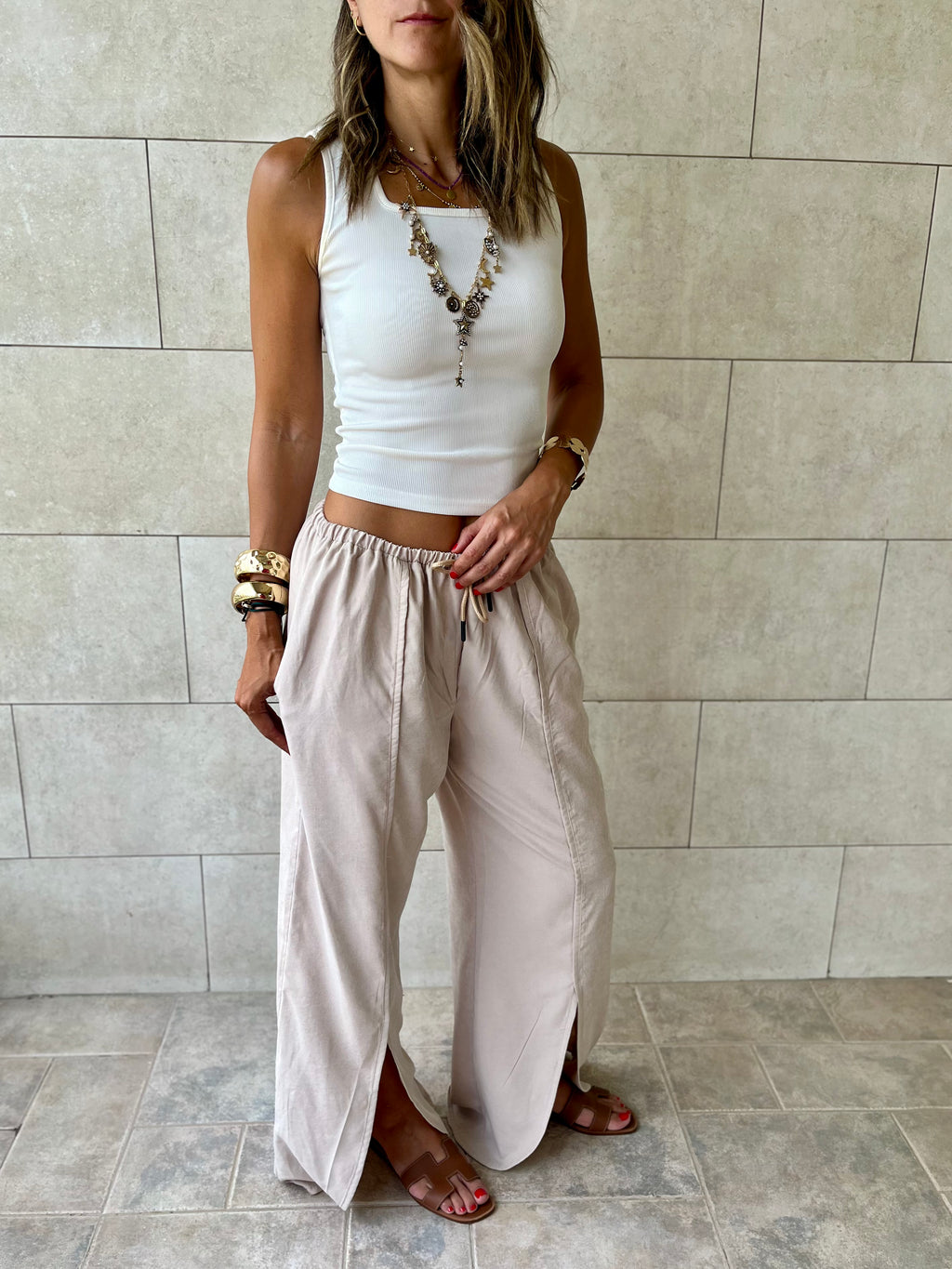Beige Middle Line Ropped In Pants