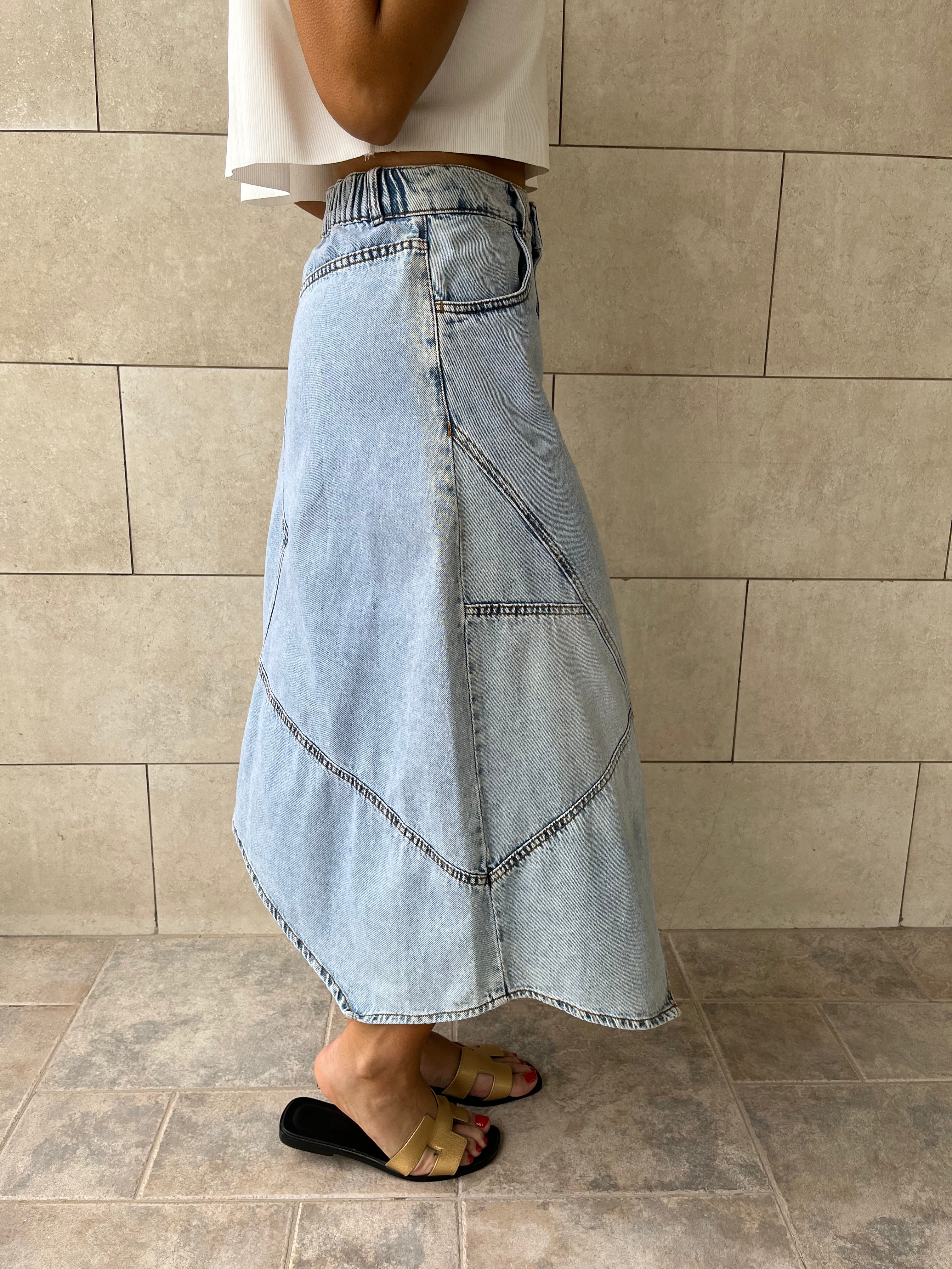 Madison Denim Skirt