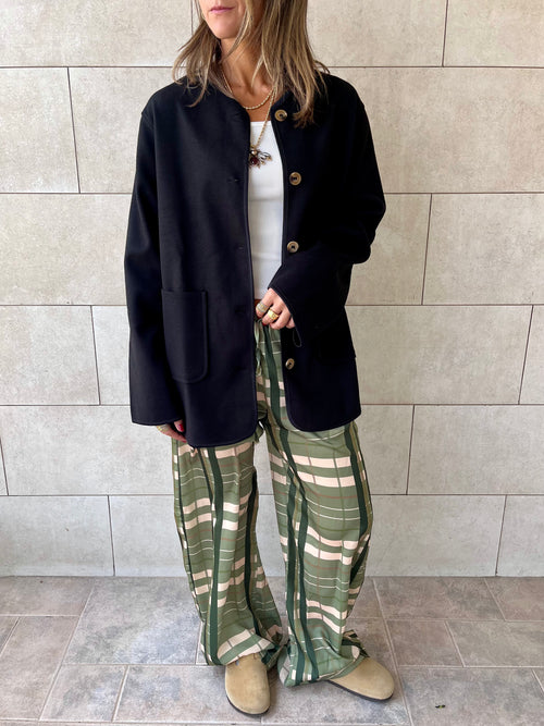 Black Cozy Lightweight Jacket
