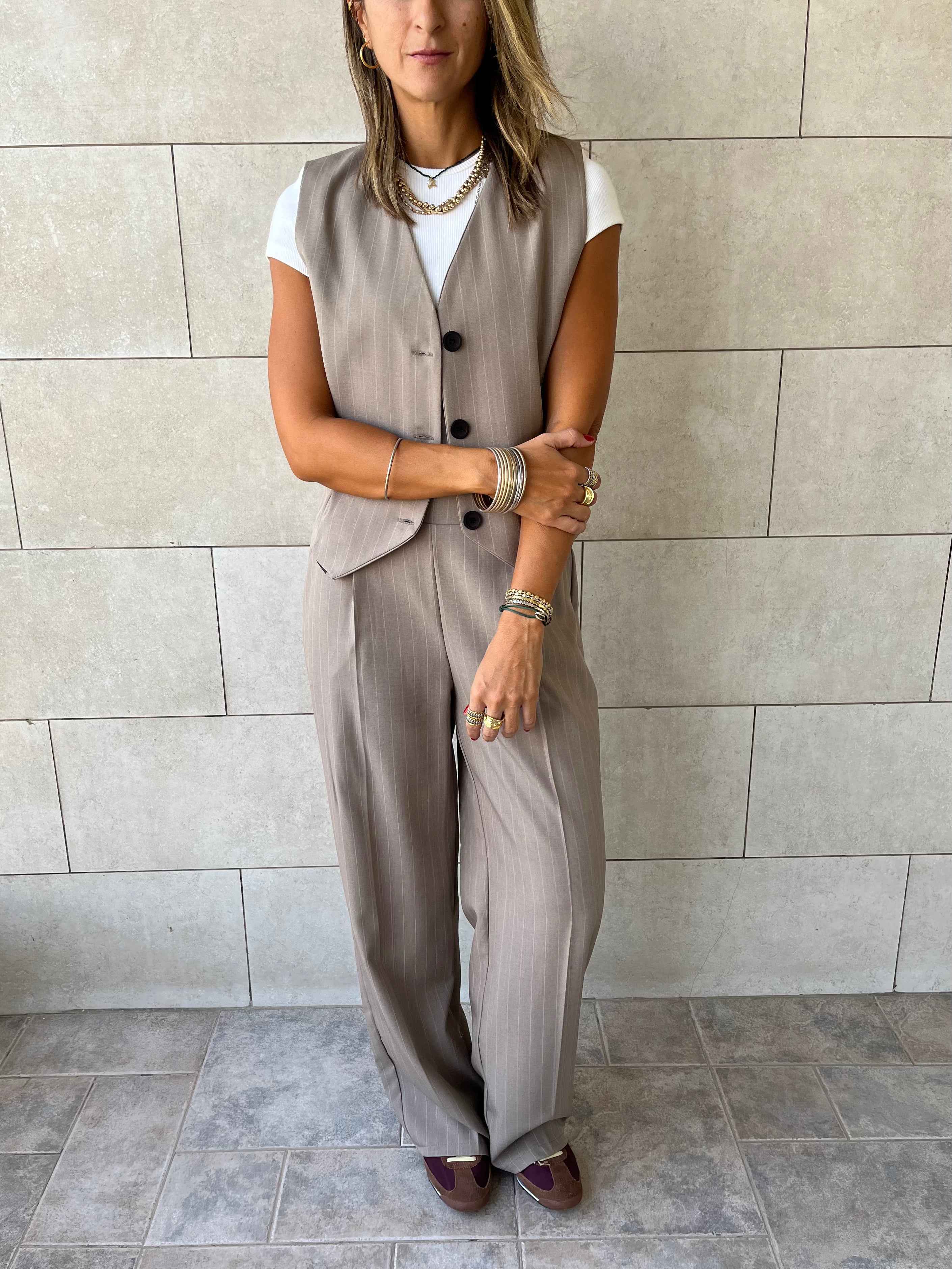 Cafe Striped Frillu Signature Pants