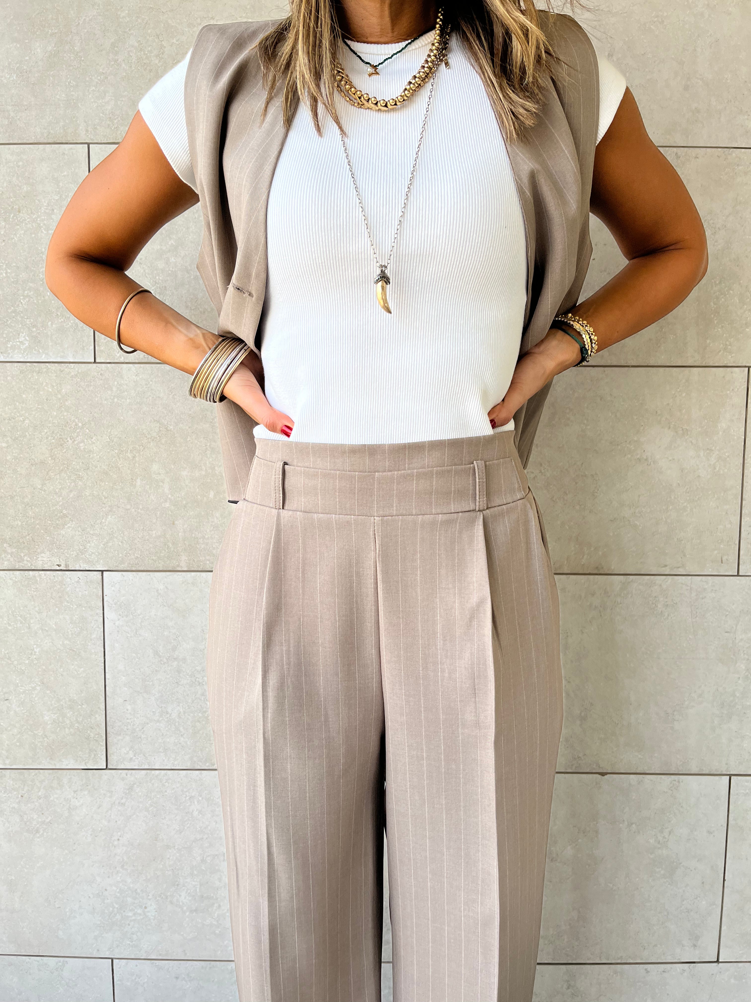 Cafe Striped Frillu Signature Pants