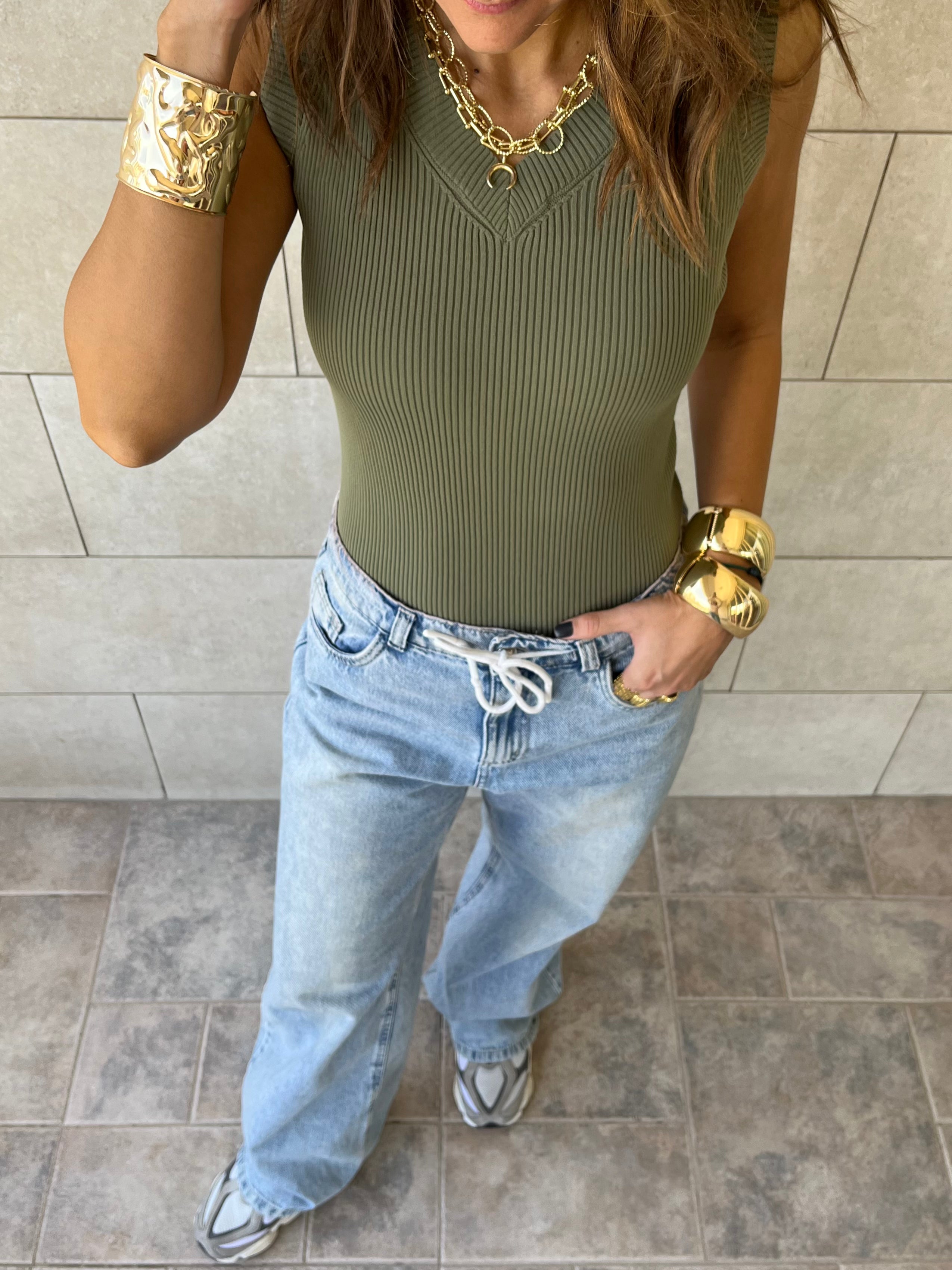 Olive 101 Interknit V Ribbed Top