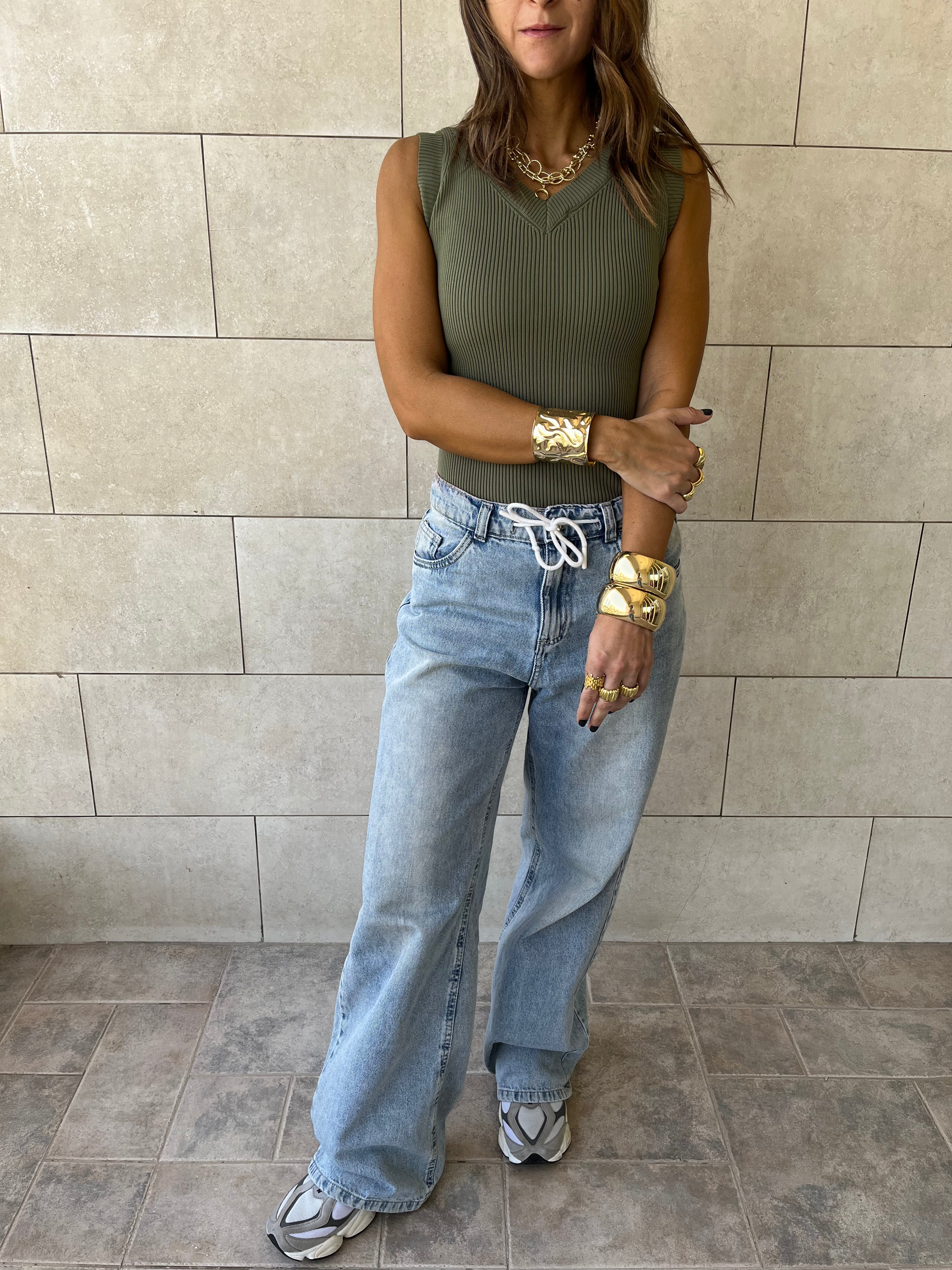 Olive 101 Interknit V Ribbed Top