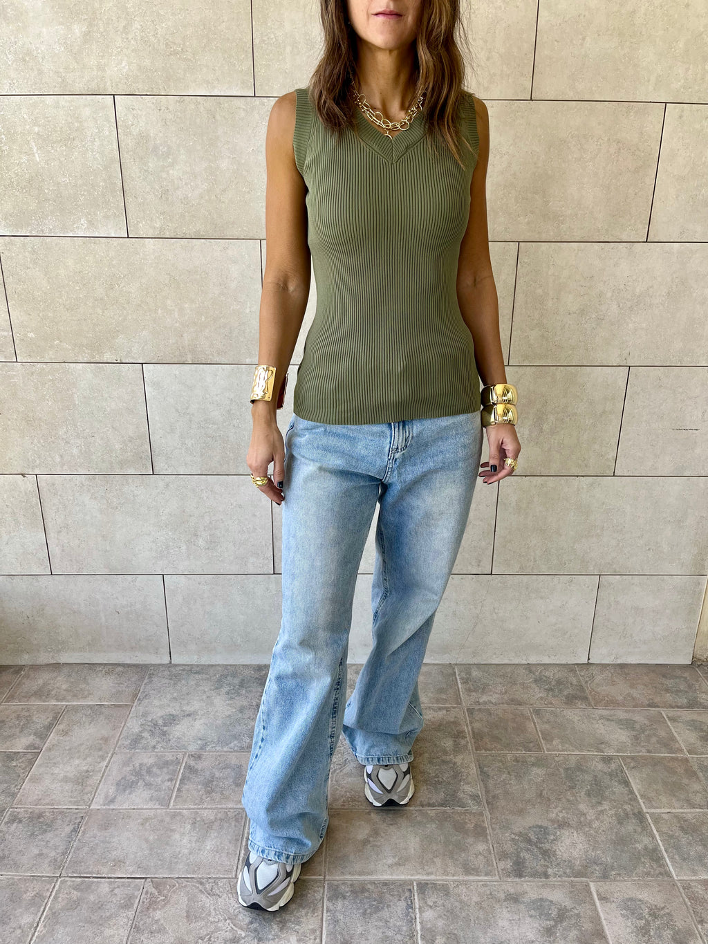 Olive 101 Interknit V Ribbed Top