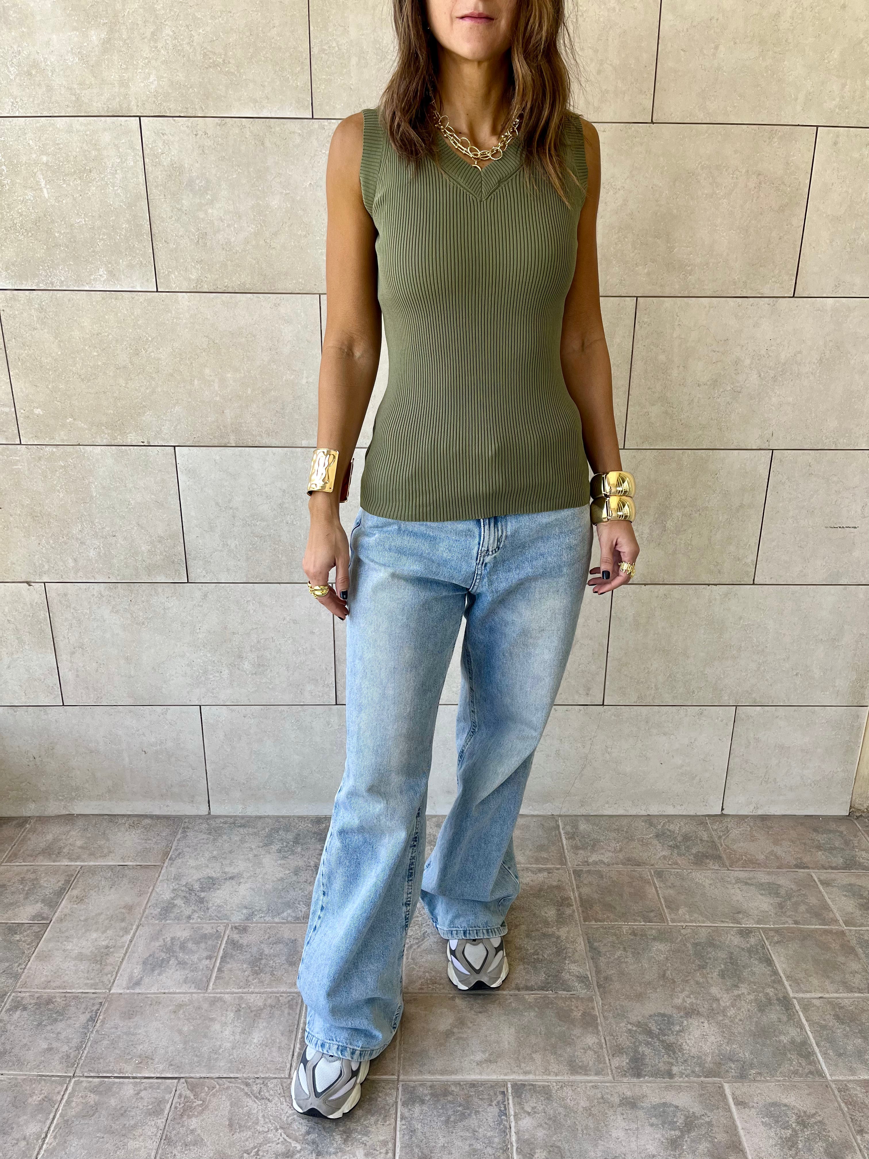 Olive 101 Interknit V Ribbed Top