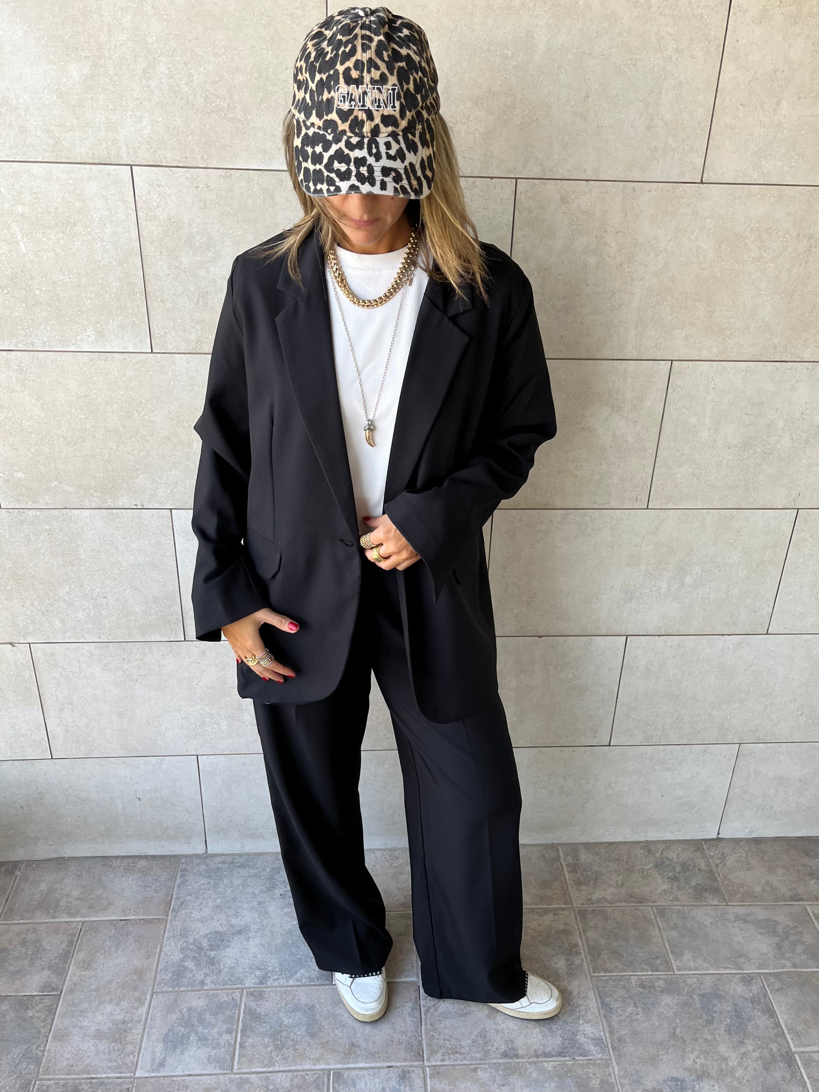 Black Oversize Blazer