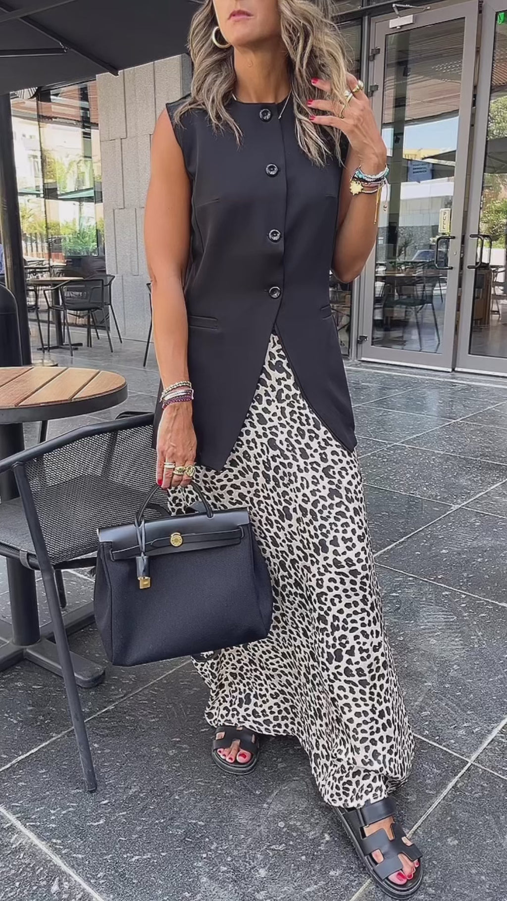 Black Sophisticated Girl Vest