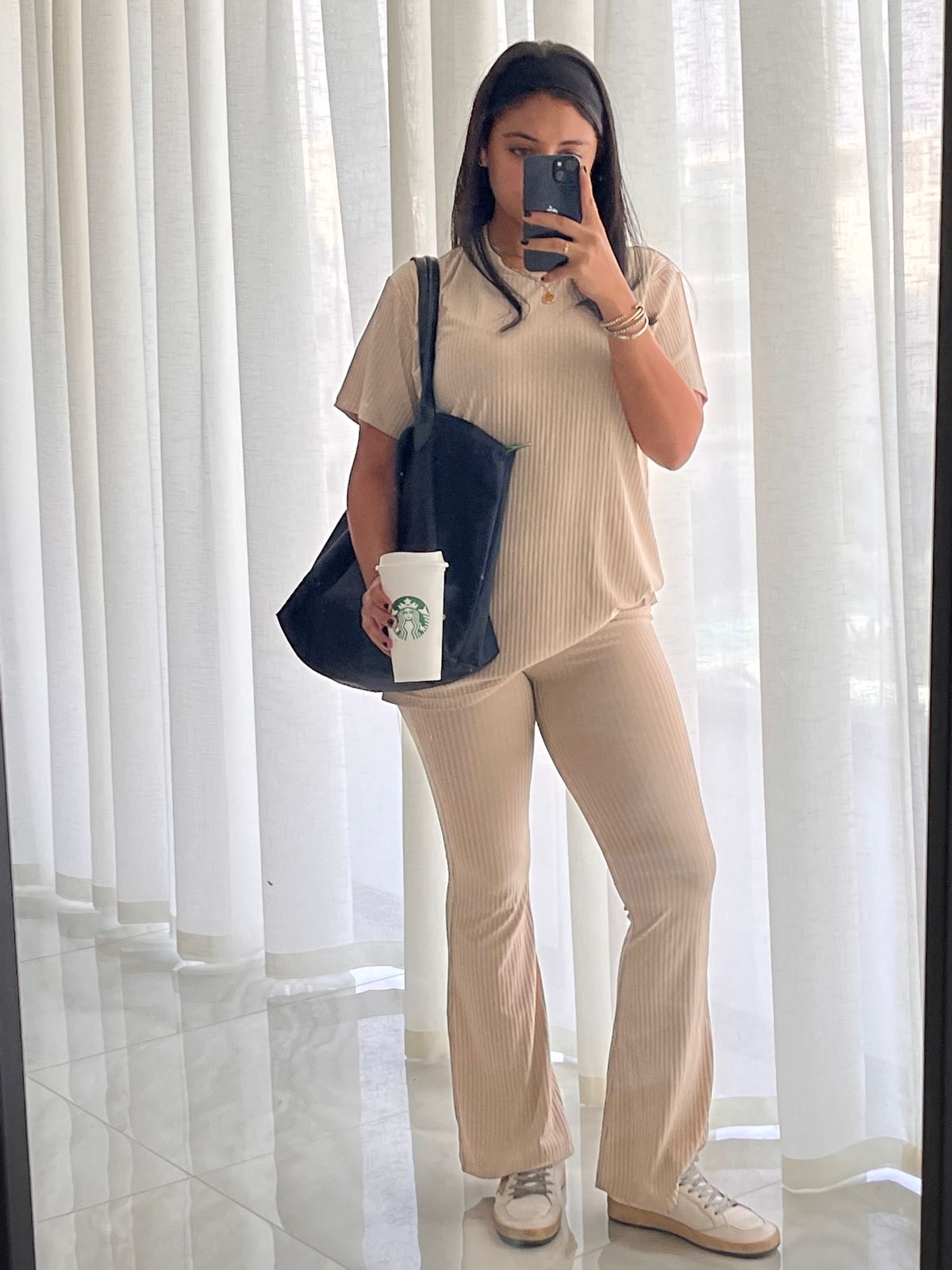 The Beige Uni Essential Flare Set