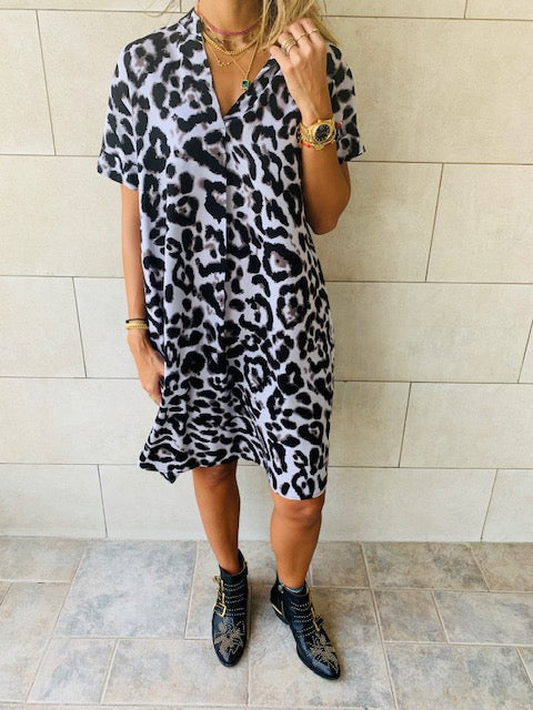 The Noir Leo Smock