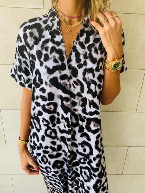 The Noir Leo Smock