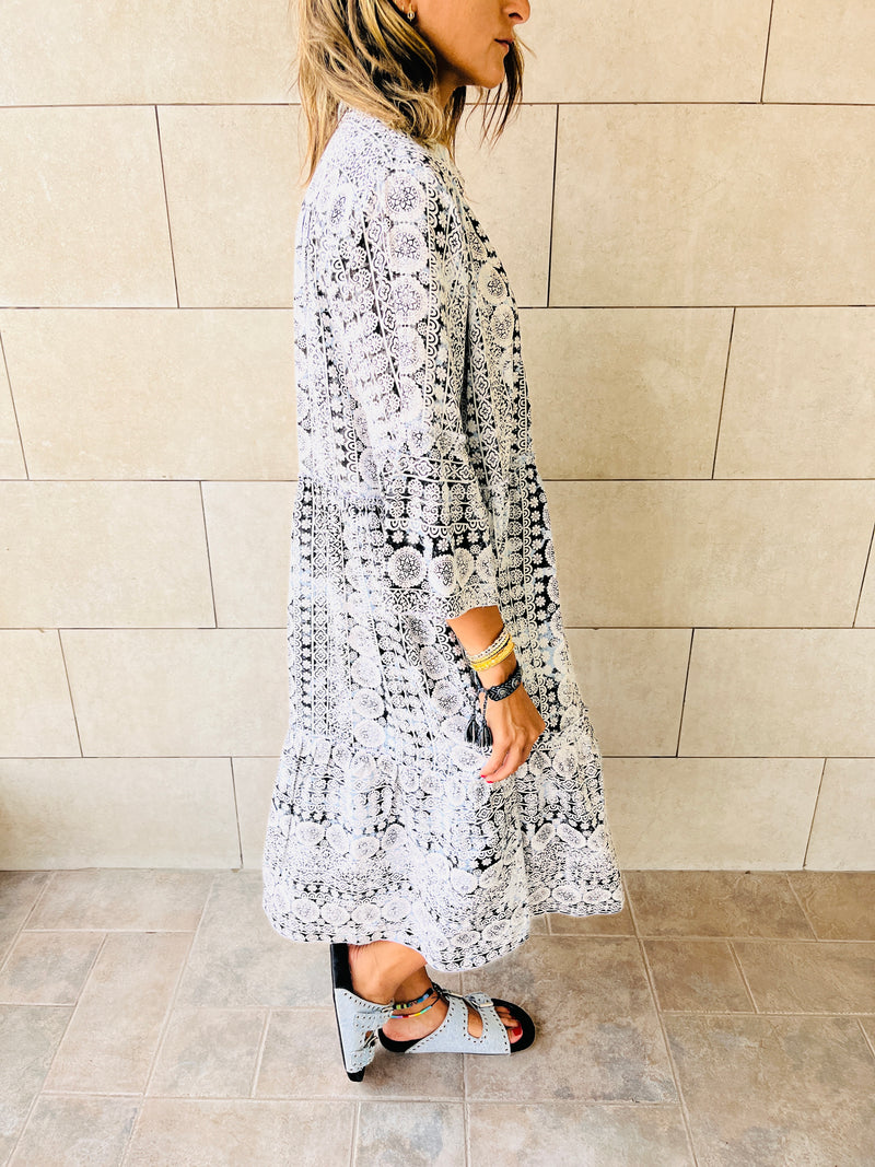 Black Savannah City Brunch Dress