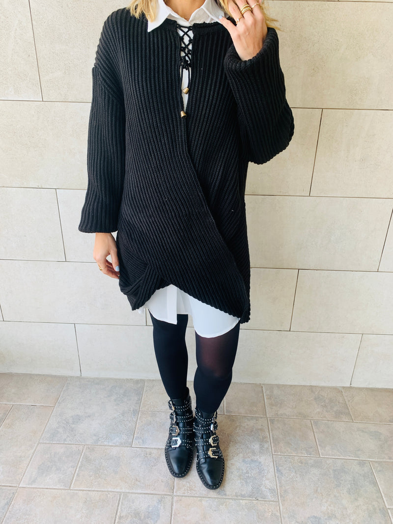 Black Cross Over Pullover