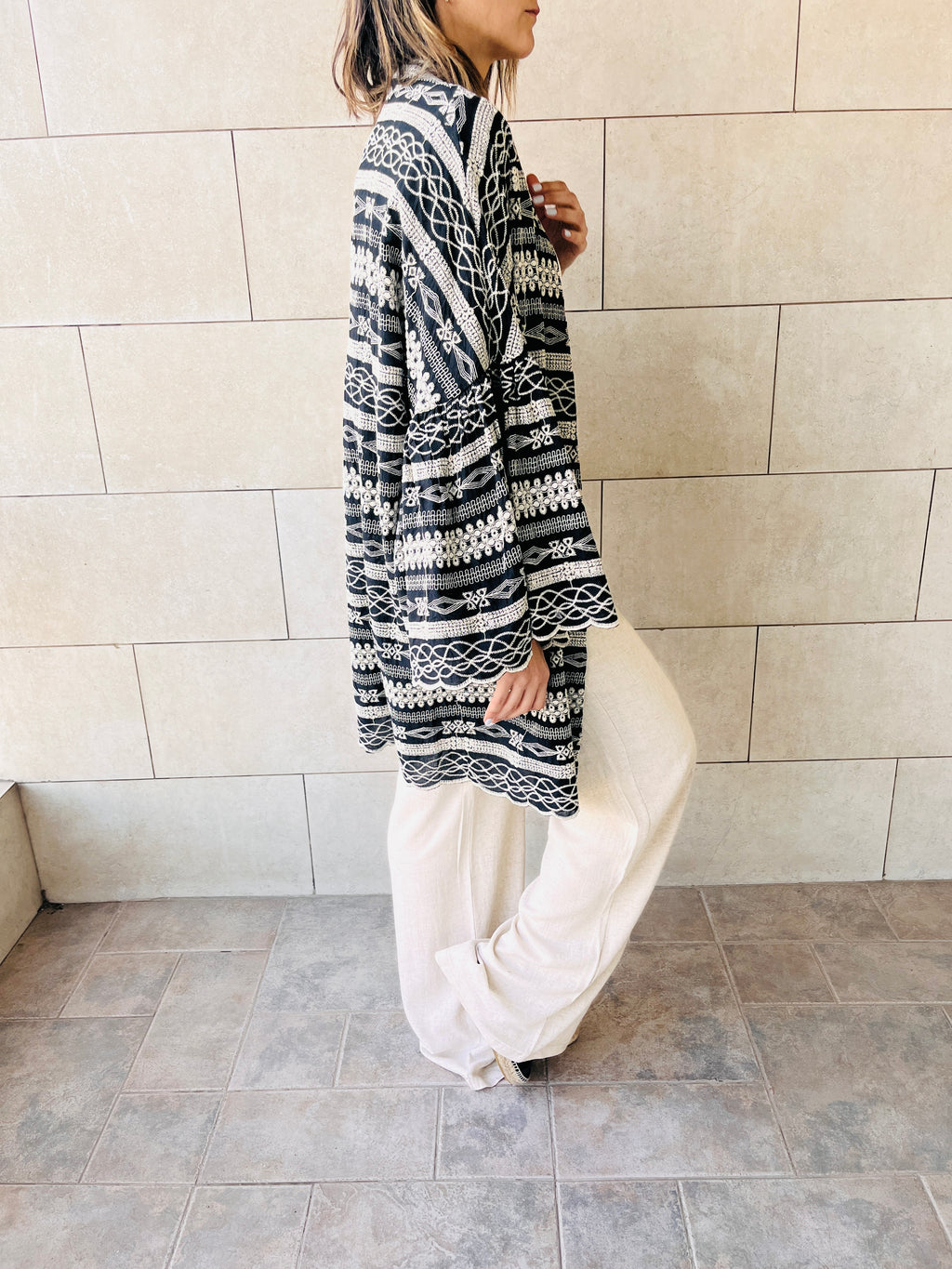 Black Embroidered Flowy Kimono