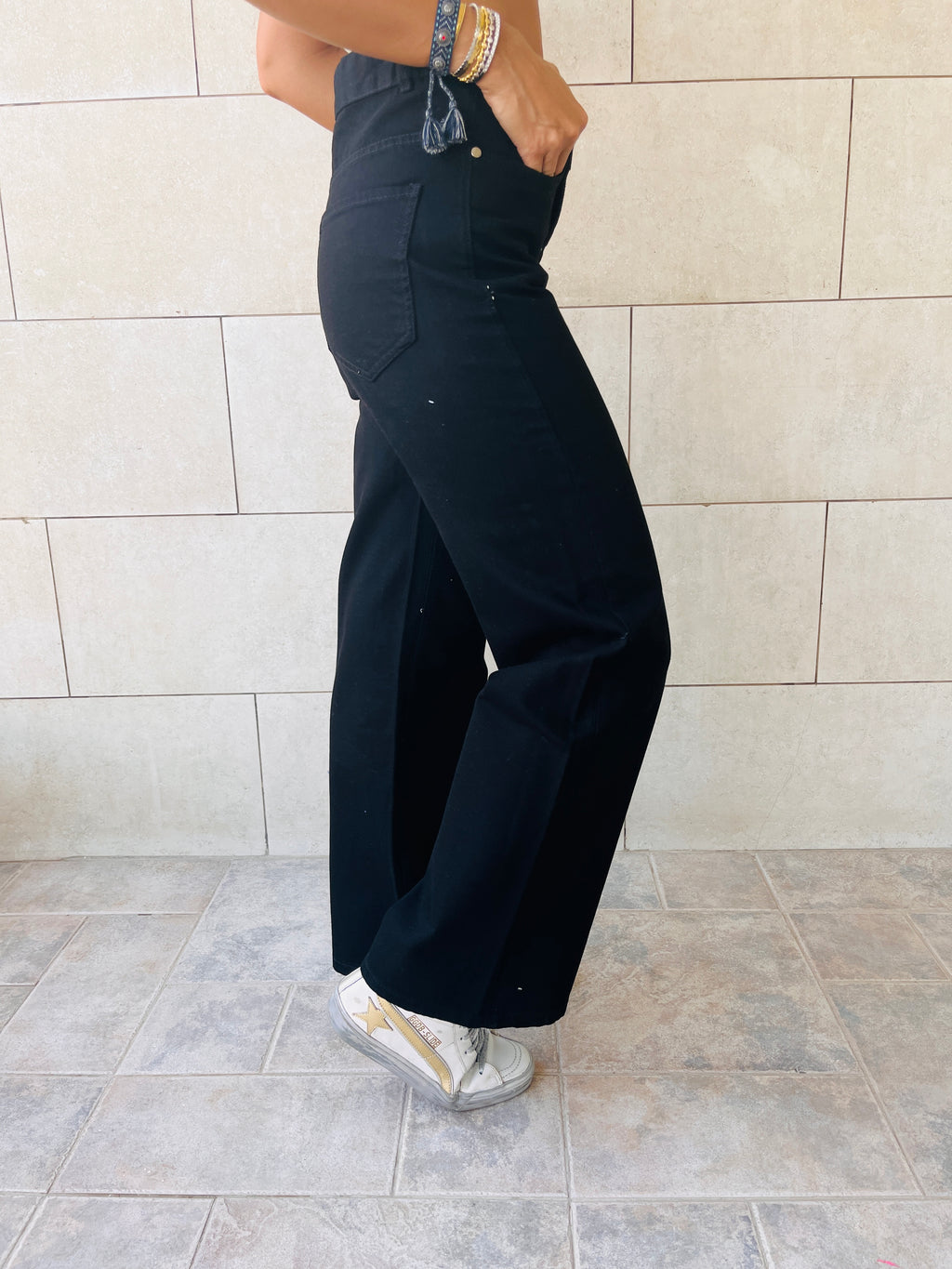 Black 90’s Ripped Jeans