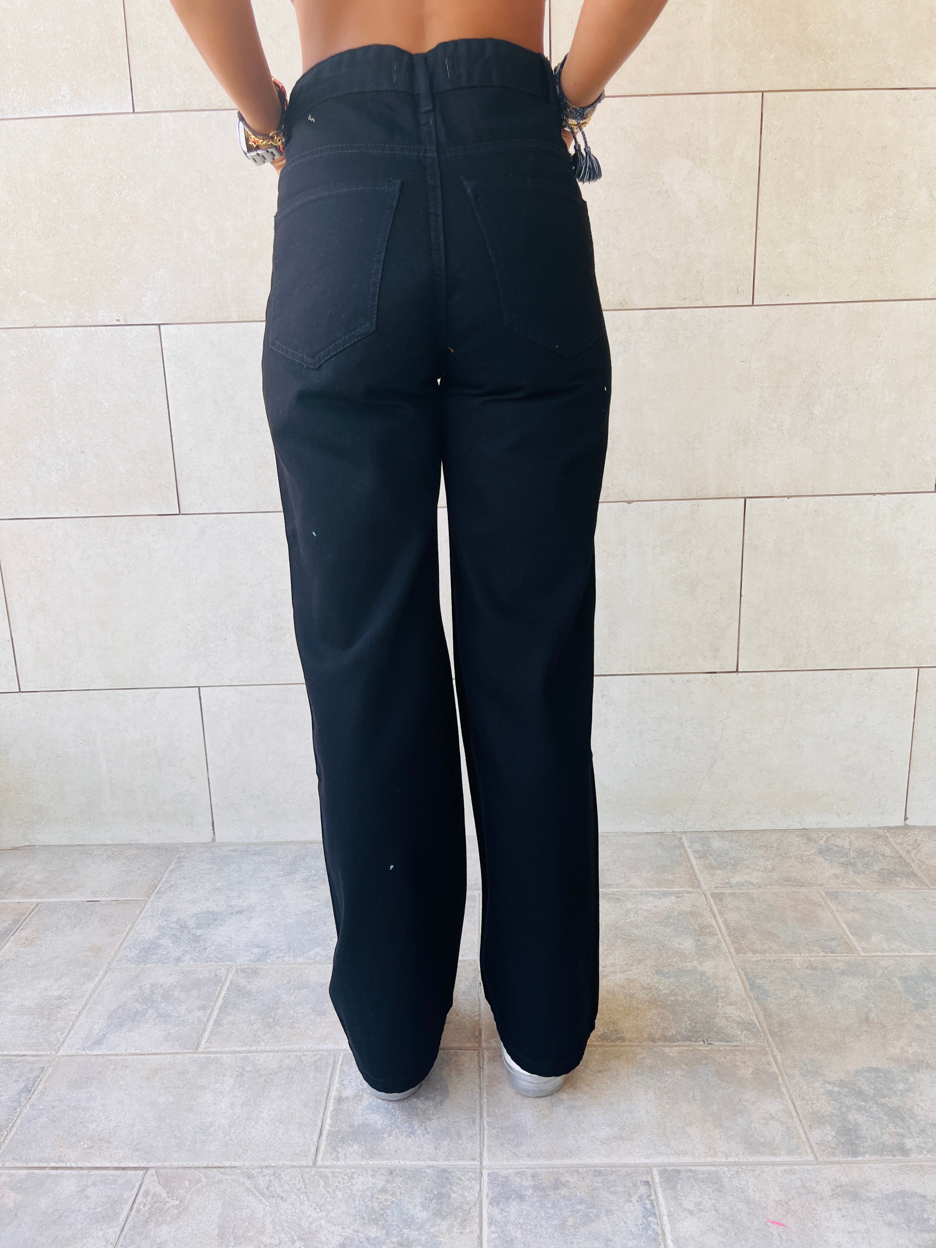 Black 90’s Ripped Jeans