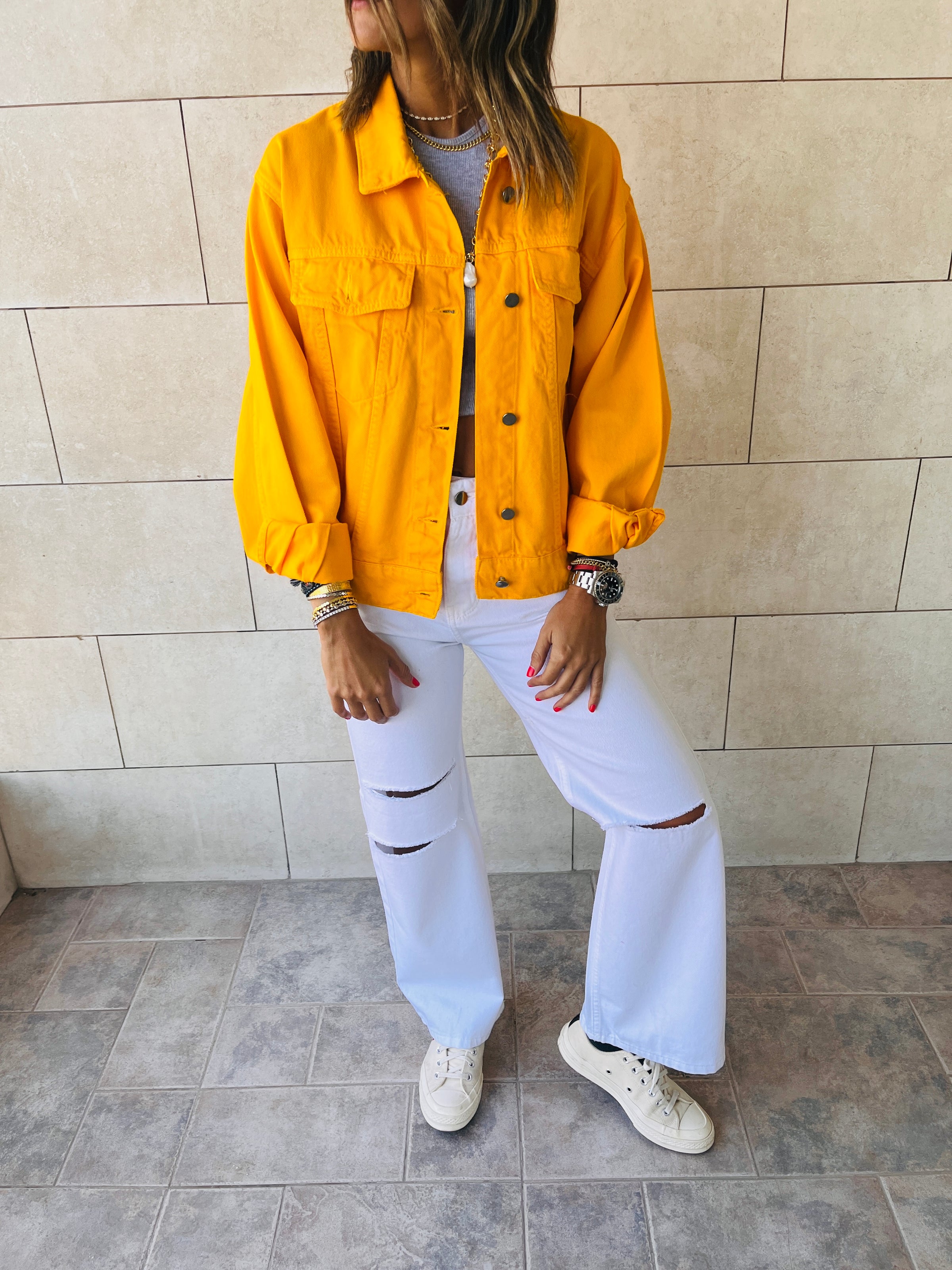 Yellow jean on sale jacket outfit
