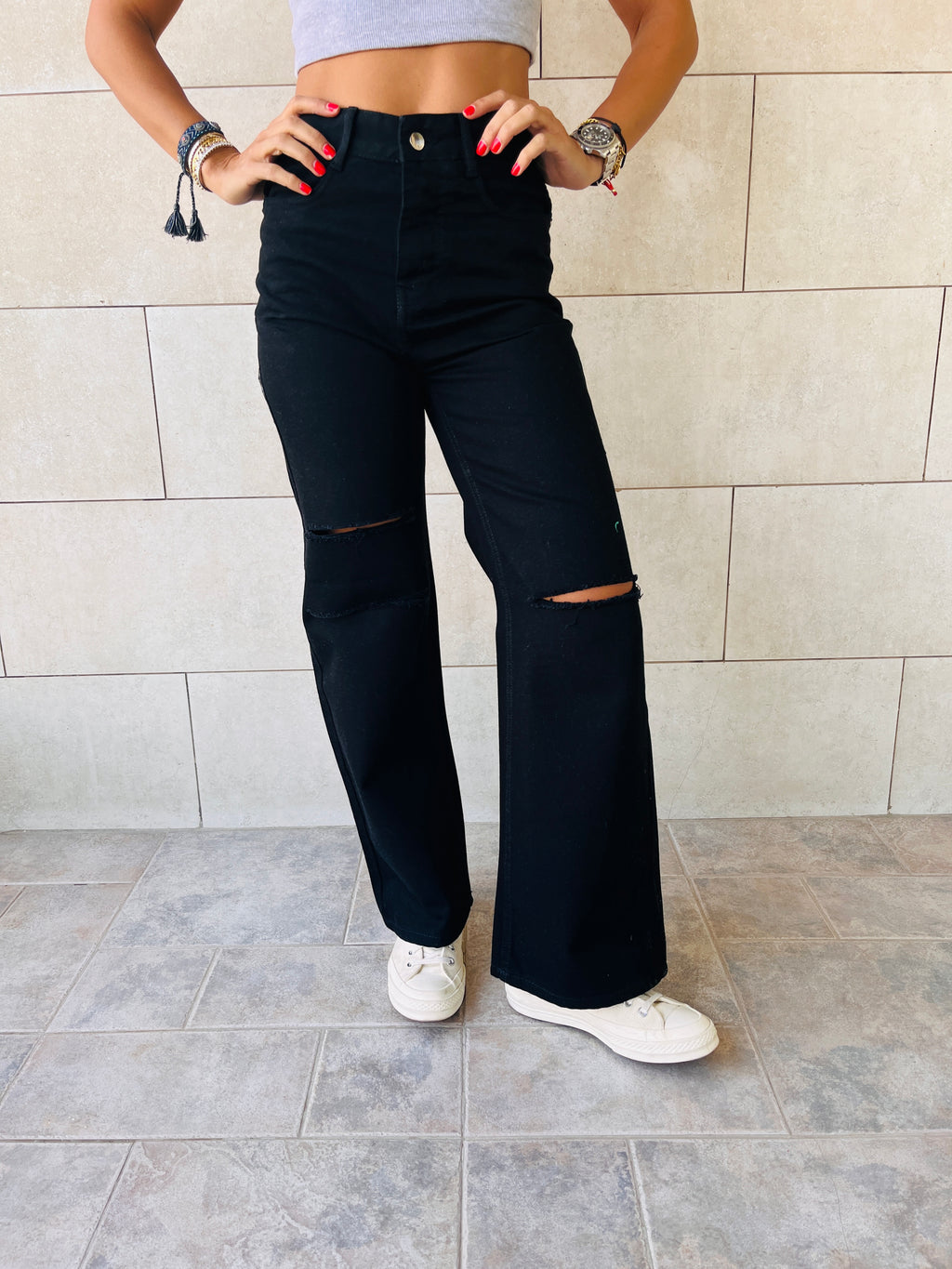 Black 90’s Ripped Jeans