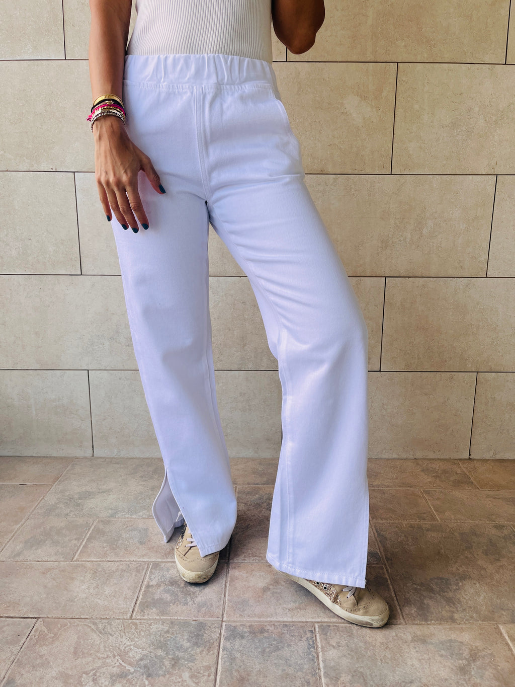 white Elastic Waist Split Hem Jeans