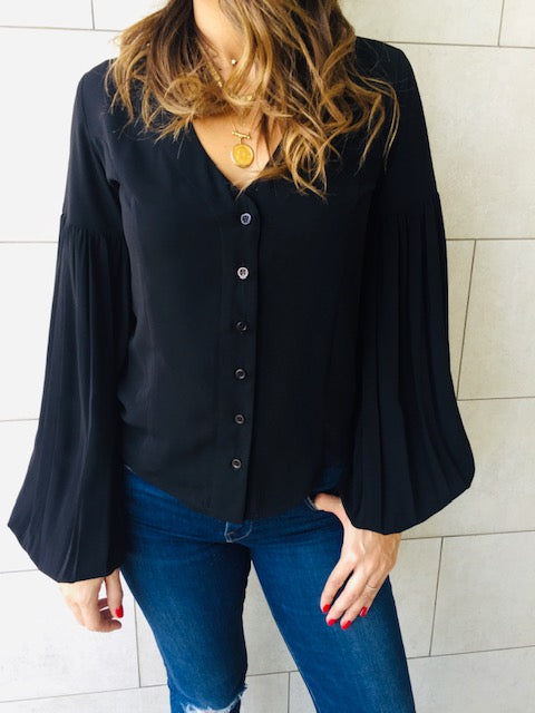 Black Balloon Sleeve Top