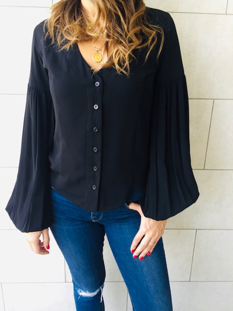 Black Balloon Sleeve Top