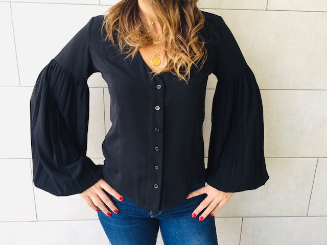 Black Balloon Sleeve Top