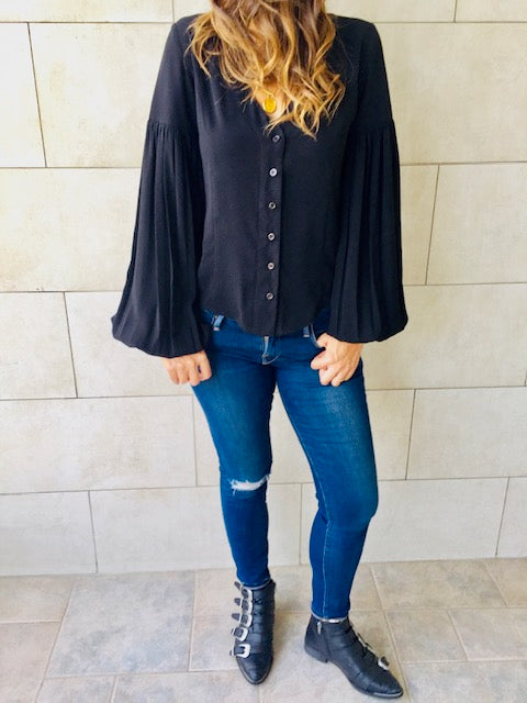 Black Balloon Sleeve Top