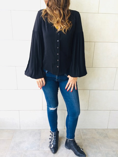Black Balloon Sleeve Top