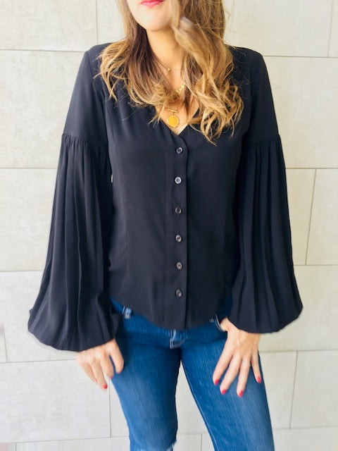 Black Balloon Sleeve Top
