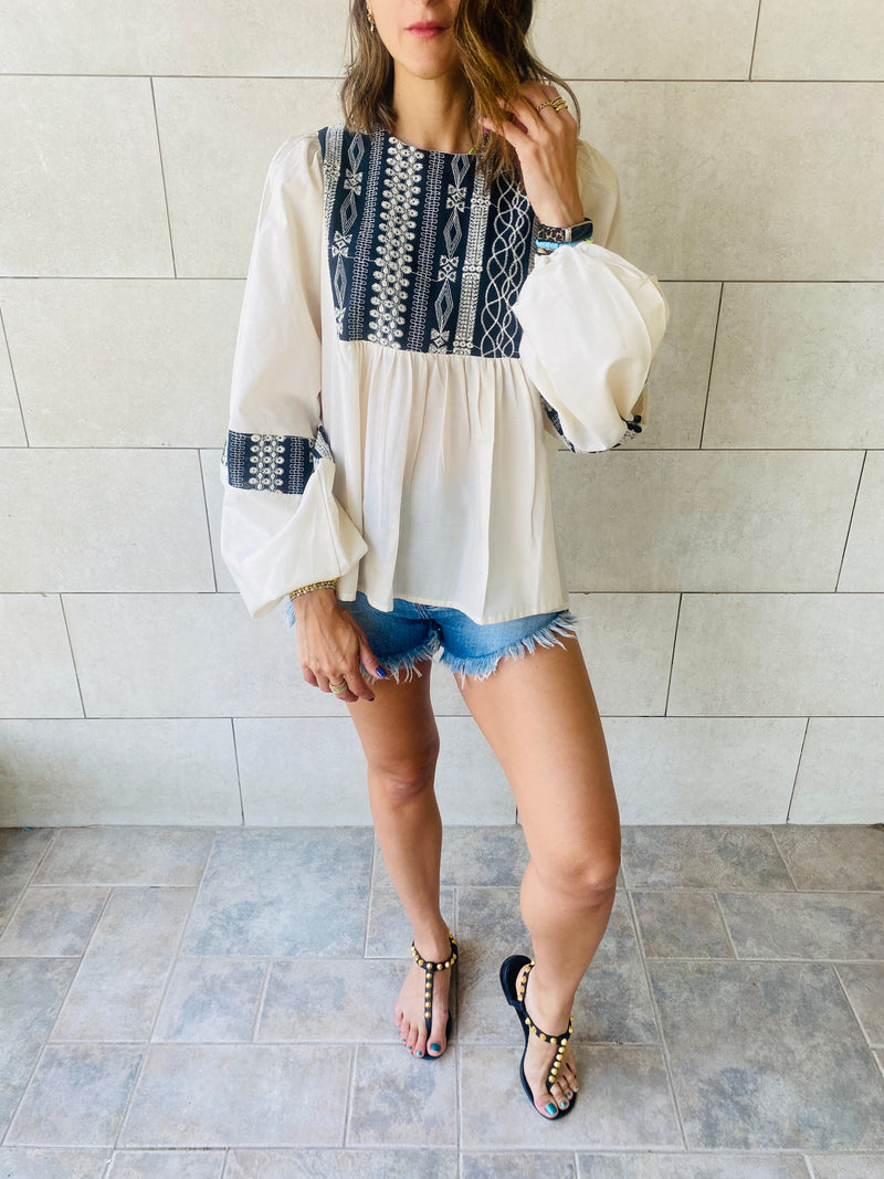 White Embroidery Puff Sleeve Top