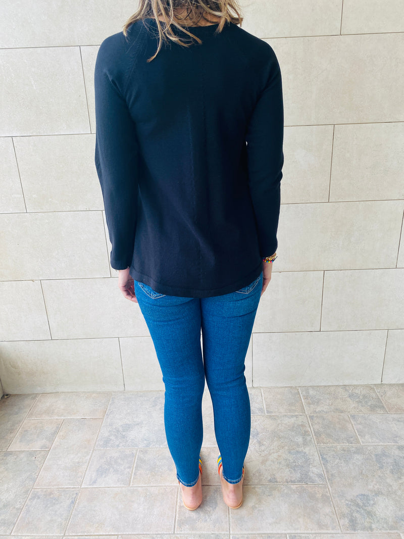 Black Light Knit Flowy