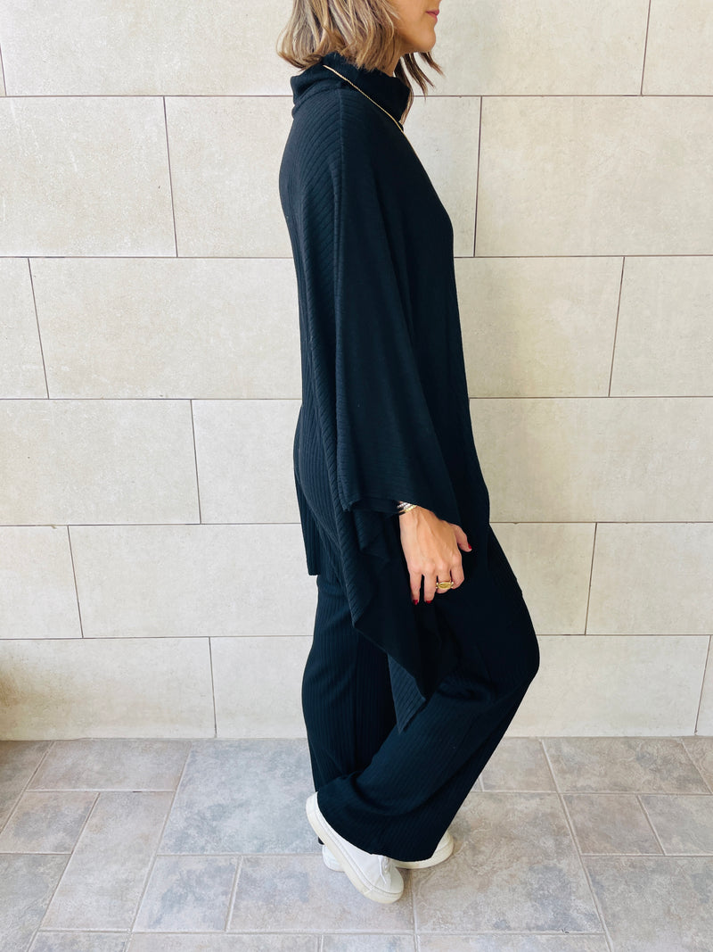 Black Poncho Set
