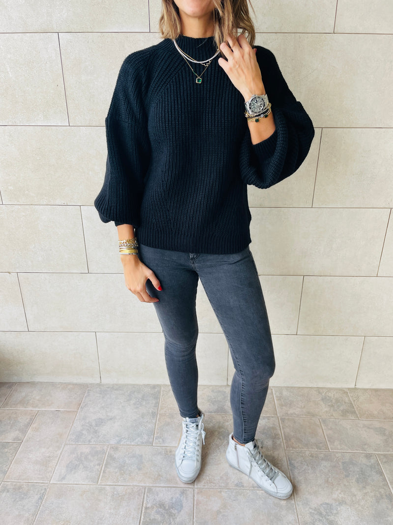 Black Blossom Pullover