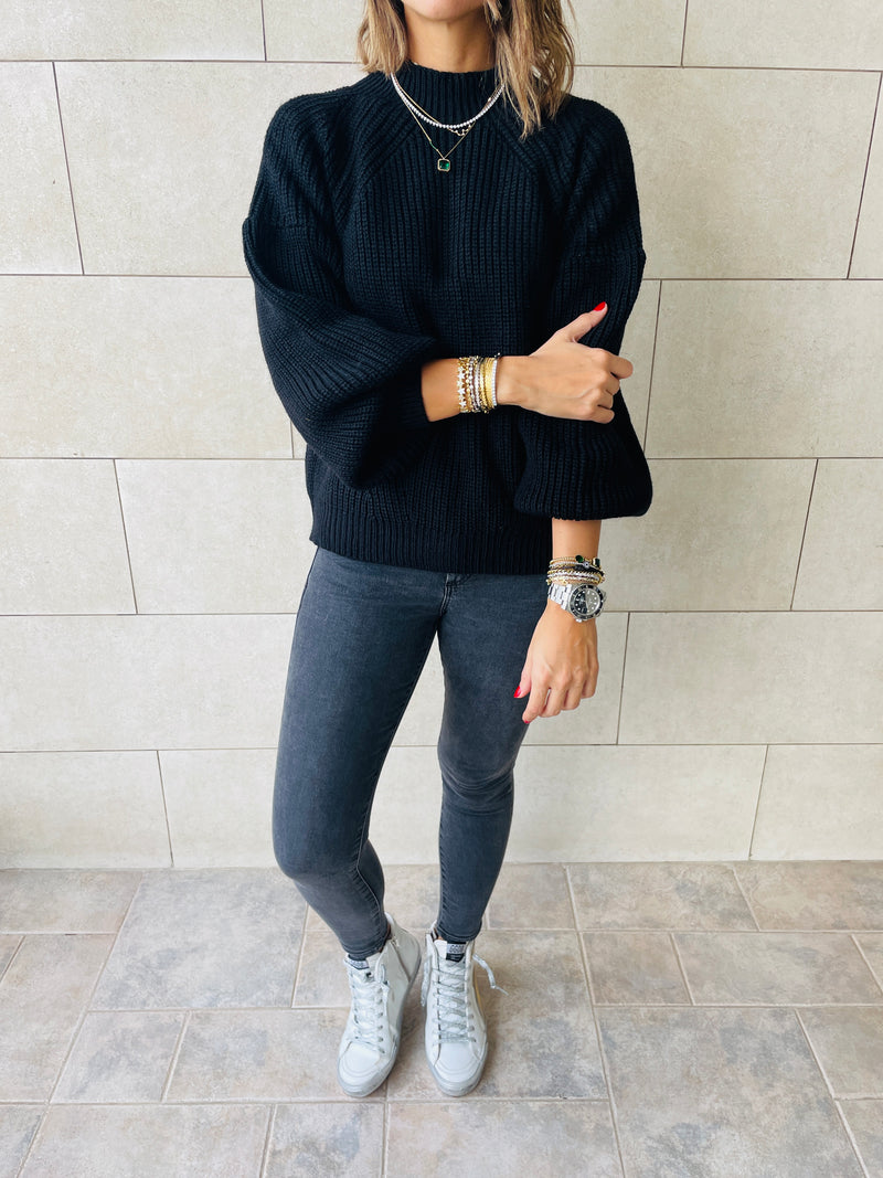 Black Blossom Pullover