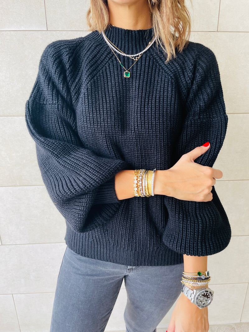 Black Blossom Pullover