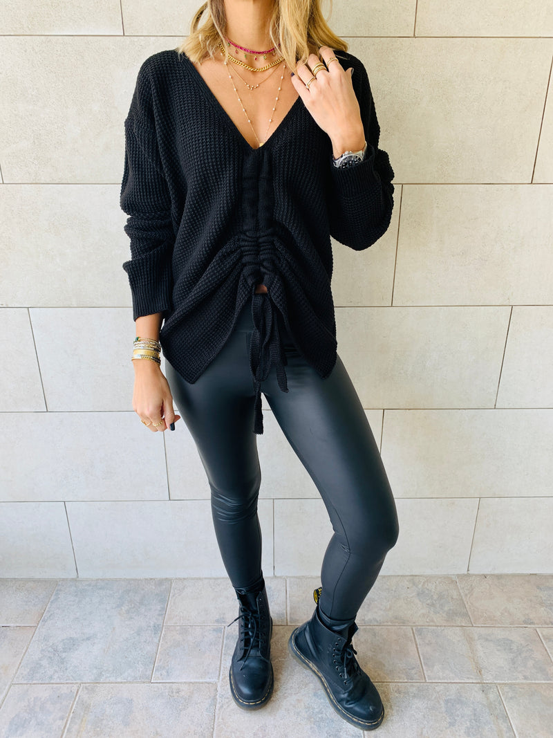 Black Front Pull Pullover
